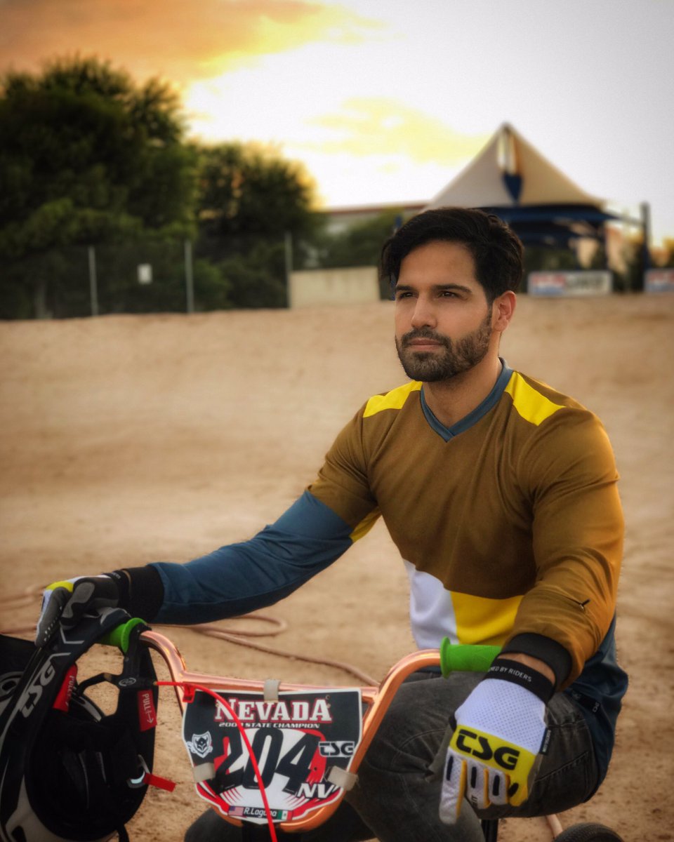 Ricardo_Laguna's tweet photo. Feels great to start the week at @usabmx @nellisbmx for some #BMXpractice! Gracias for the pic @MakievaBmx 🙏🏽
•
•
#USAbmx #NellisBMX #bmx https://t.co/DNKjA26btc