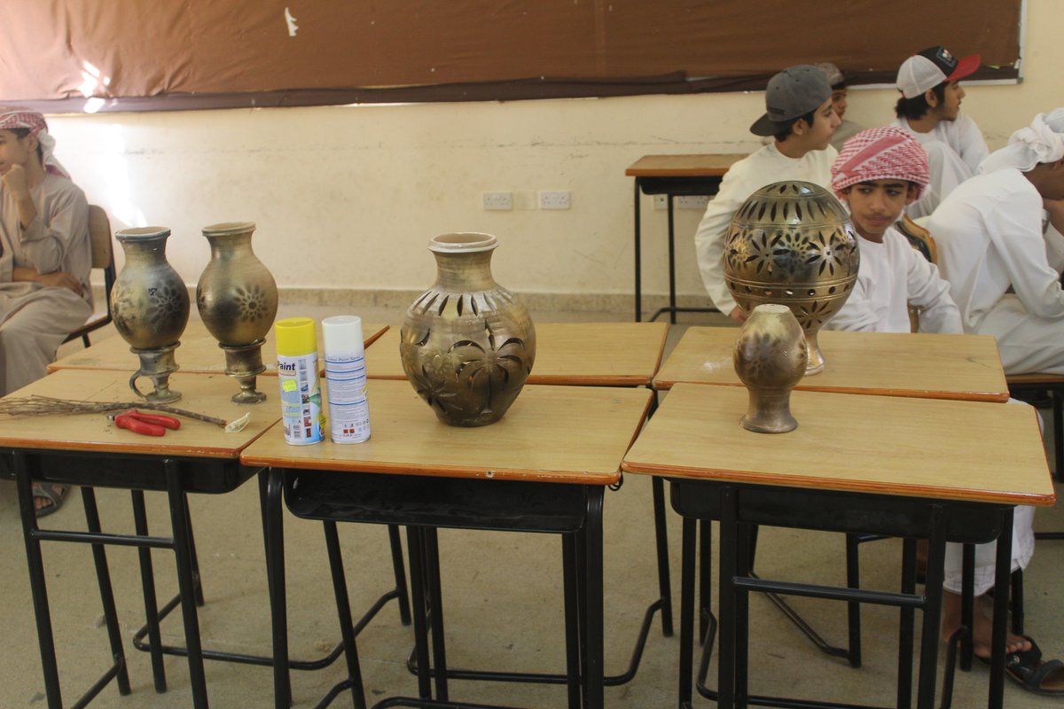 قدم الفاضل فايز بن حديد العلوي ورشة عمل بعنوان أفكار خضراء تهدف إلى إستغلال الموارد الموجودة والإستفادة منها بشكل أفضل ❤️