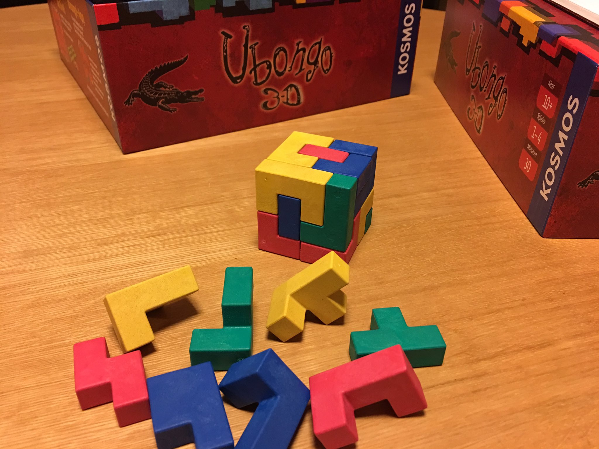 Ats ウボンゴ3dで適当にパズル あのウボンゴ3d問題集がほしいんだよなー ゲムマ以外に通販か電子書籍で対応してくれたらなー