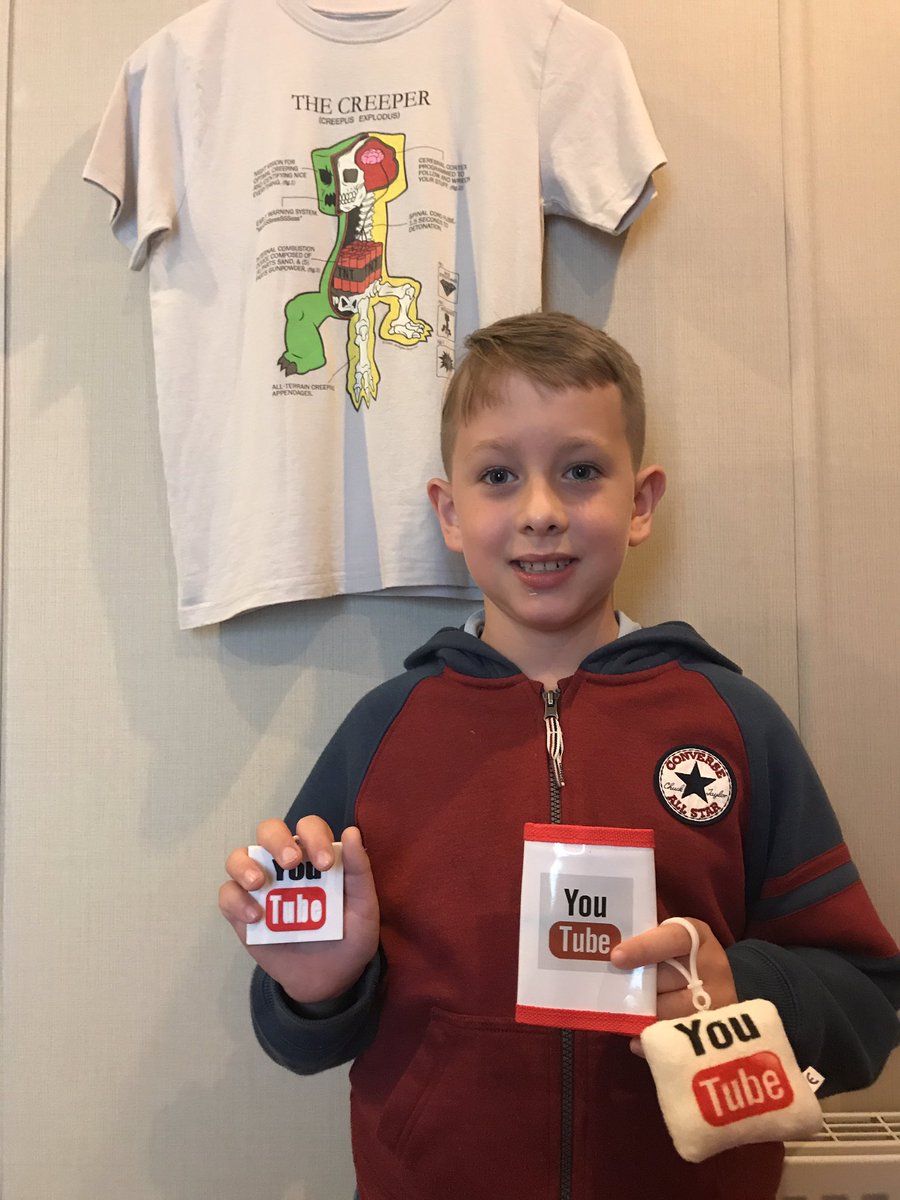 Zoe moat tweet media