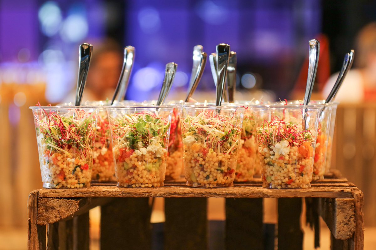 VanDamCatering's tweet photo. Lunchtime! Onze lunchtip: heerlijke parelcouscous salade 🥗 #salade #parelcouscous #healthy #vandamcatering https://t.co/nTtDeBtcSU