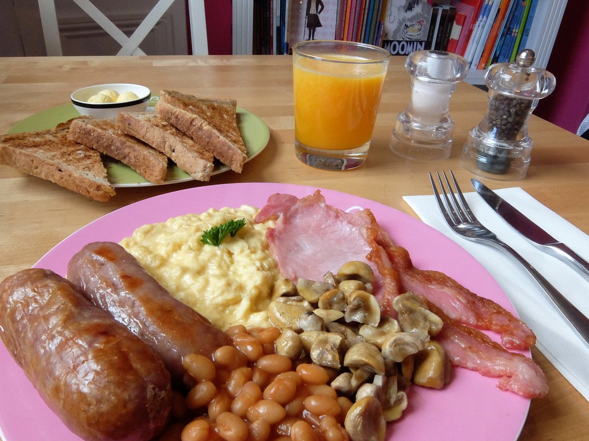 BeatonsBerks's tweet photo. Make time this Sunday for Gracious Hospitality at Beatons...
because Brunch is always a good idea!
#sundaybrunch #weekend #summertime https://t.co/2mSIUSrkAX