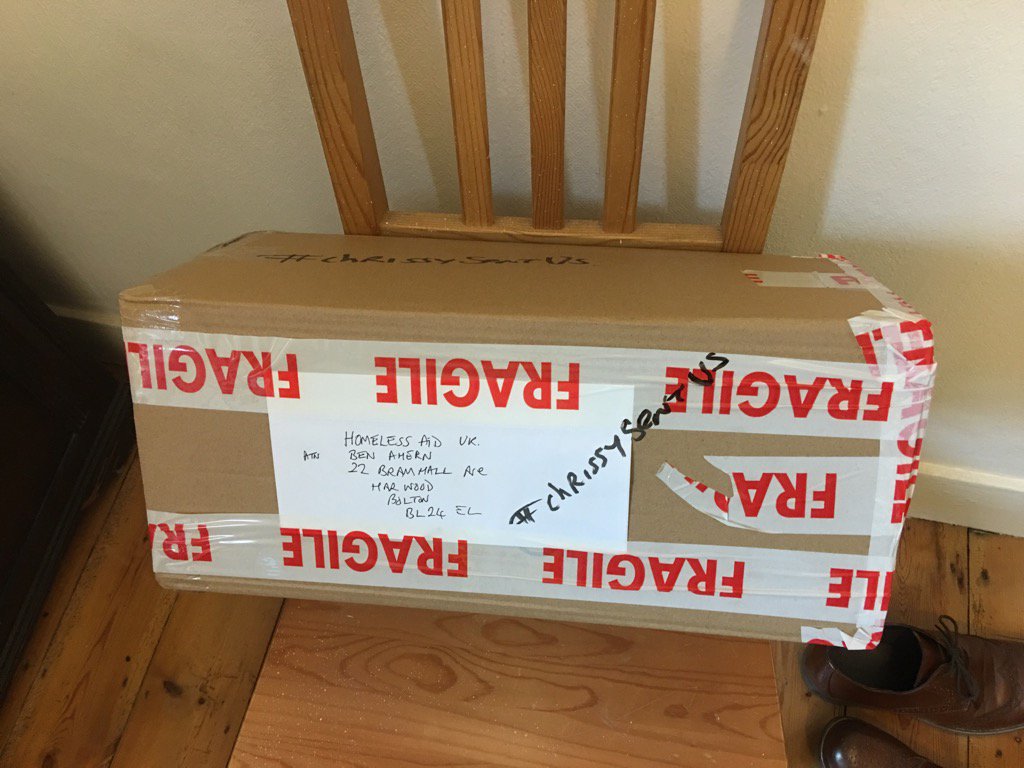 Raywoolford's tweet photo. #charitytuesday #londonterrorattacks this on its way @HomelessAid_UK .#ChrissySentUs.thanks 2 kind donations https://t.co/T9EXVthG94