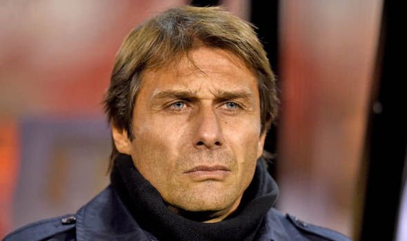 PitchFooty's tweet photo. Will #AntonioConte still be at #Chelsea in a year's time? #RateTheRumour #HaveYourSay #ChangingTheGame #PitchDMM #PremierLeague #Football https://t.co/BWPAQAj1la