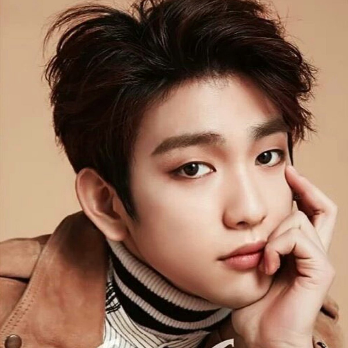 Юри тинэн. Чиненое. Чиненое. Джинён got7. Джинён got7.