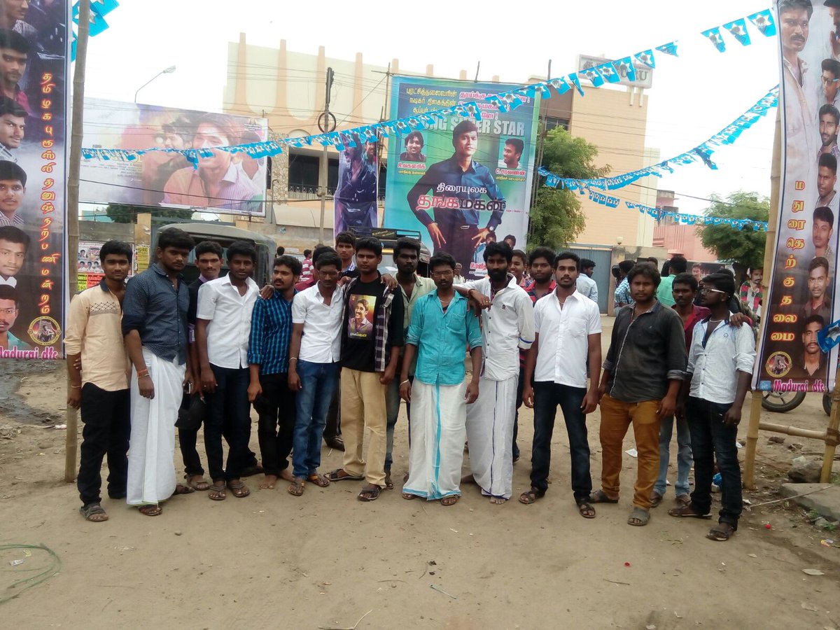 kutty_muki's tweet photo. #GangVIP2  #RaghuvaranComing 
 #vip2themovie 
@dhanushkraja @v4umedia1 @theVcreations @soundaryaarajni 
#TNDFC_TEAM GANG https://t.co/LYdLLBXmqP