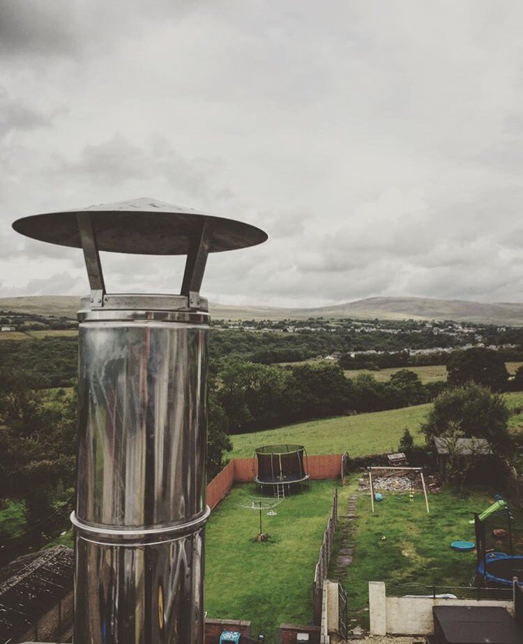 griffithsjones_'s tweet photo. #twinwall #woodburningfire #flue #chimney #welshpropertydevelopment https://t.co/cI64FVSkLU