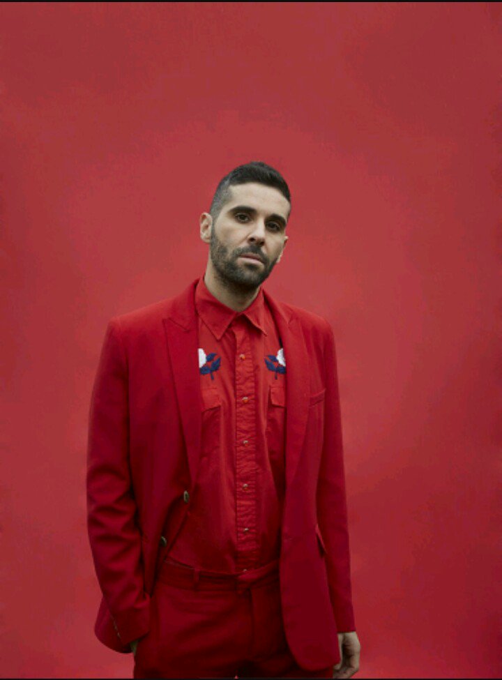 FFandangoSpain's tweet photo. Hoy felicitamos a nuestro querido @aleacostamusic . Esperamos que pases un día maravilloso rodeado de gente que te quiere! Muchos besos!!🎉❤ https://t.co/R9xFPD1nza