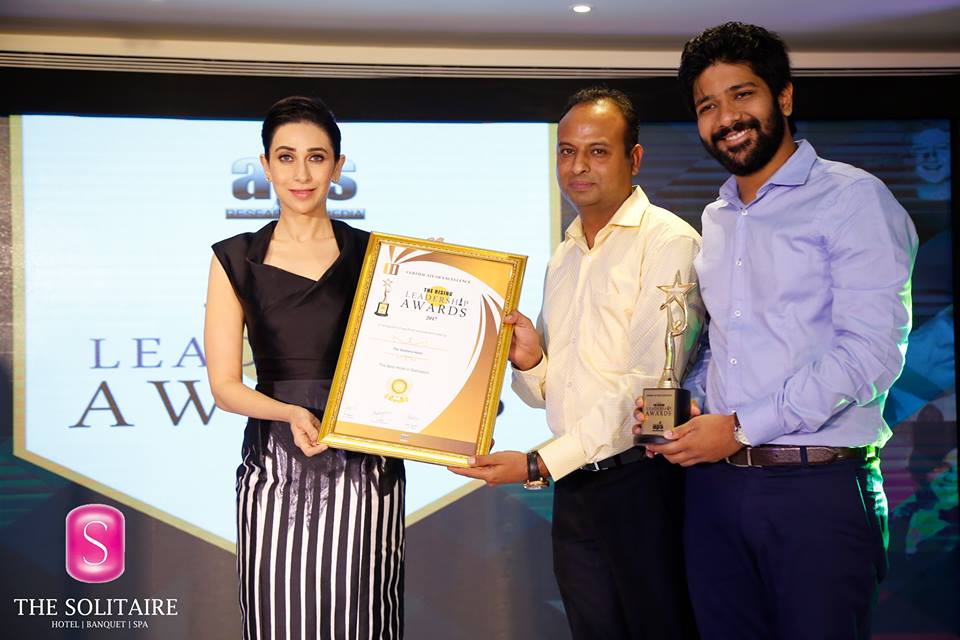 TheSolitaireDDN's tweet photo. We at The Solitaire are very proud to receive The Rising Leadership Award for the Year 2017.
#Success #Awards #SolitaireHotel #hotels https://t.co/MUzjTioJsn