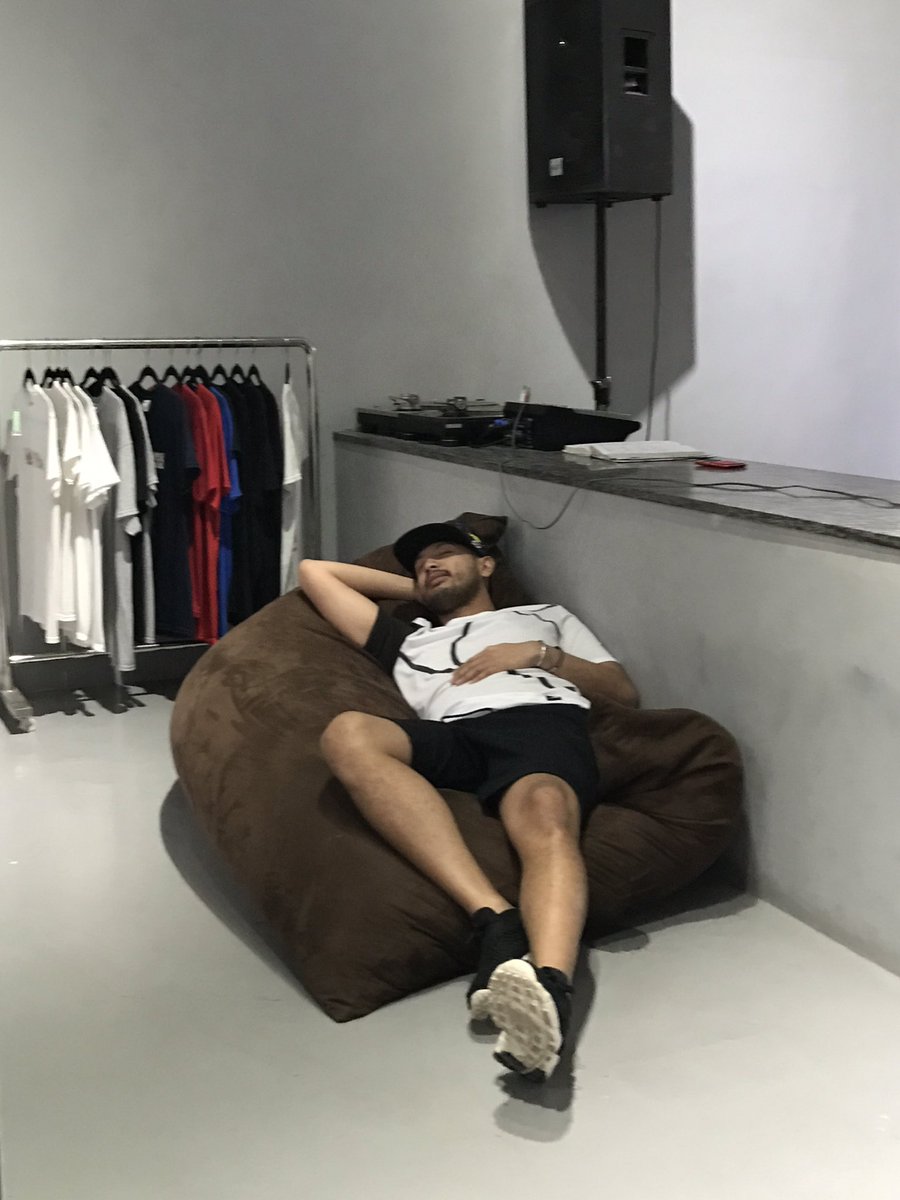 nixdamnp's tweet image. #dontsleep #progressph @progressph