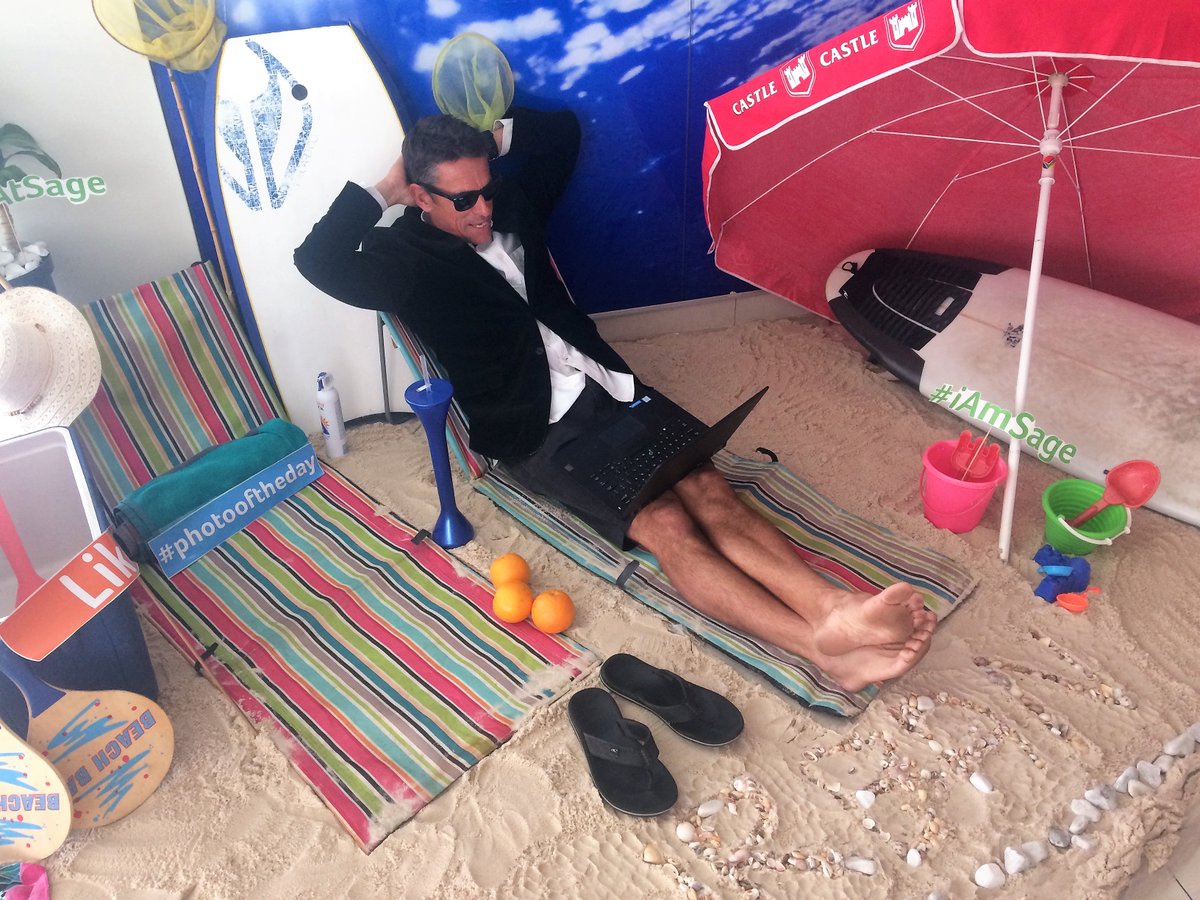 BronDorrofield's tweet photo. It's #PlatinumElite week @sagegroupplc, and we think the #Durban team definitely has the edge! The task? Create an office beach theme! 🌊⚓️🏖️ https://t.co/26ZXj65ApL
