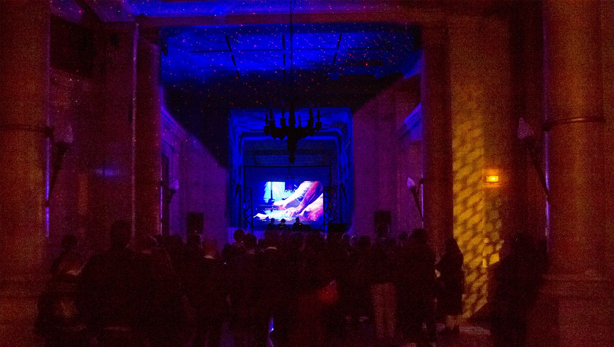 contrelemur's tweet photo. 🔮 Retour sur la #performance @contrelemur @UParisDescartes le 17 novembre 2016 w/ @BerlinonsParis
#techno #électro #Berlin #Paris https://t.co/bHOiAQHO4L