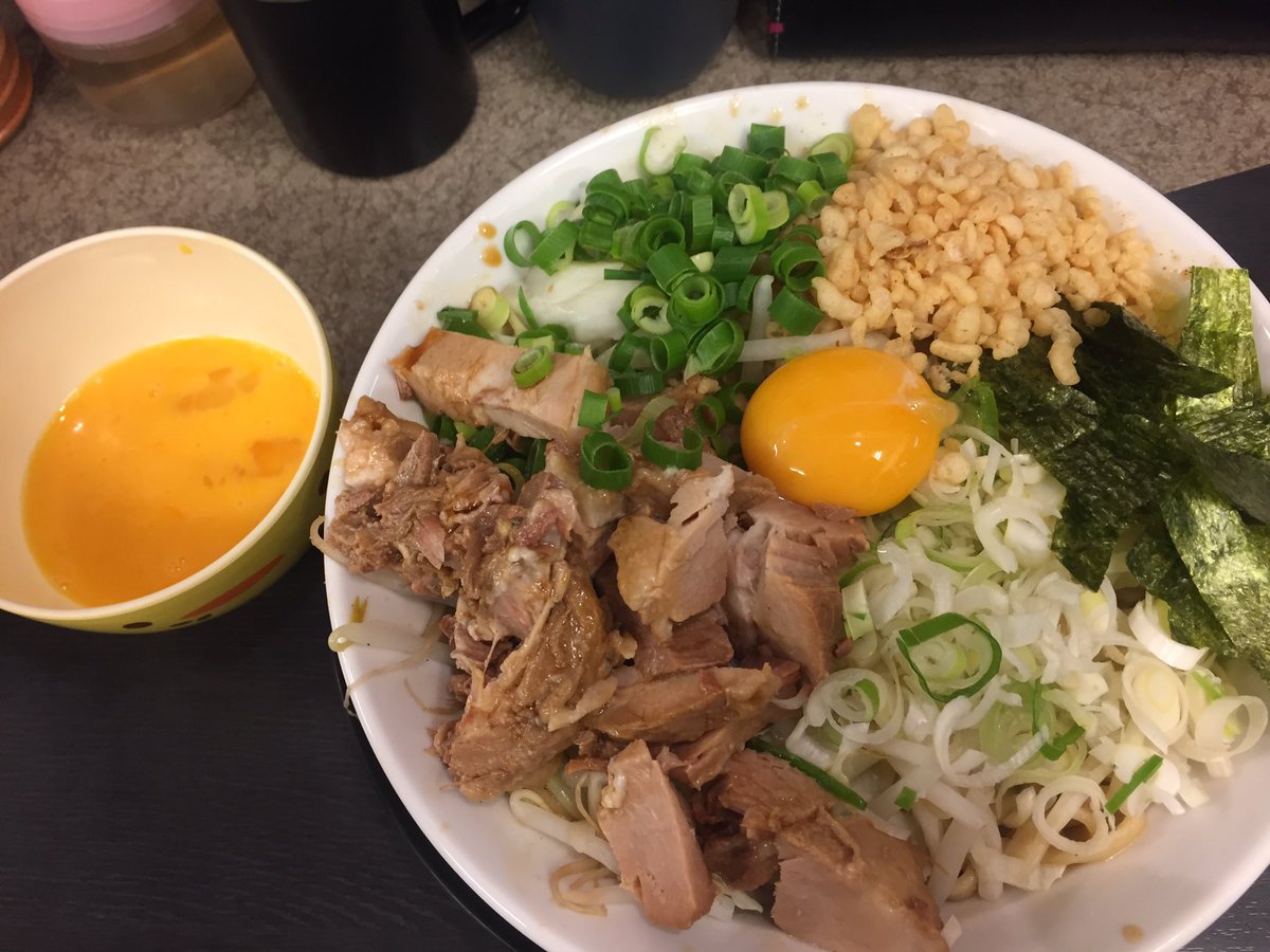 死因 در توییتر 昨日は 野菜みそラーメン 鬼首 にて 汁なしヤサイカラメ 生卵をオーダー 豚ラーメンの汁なしを想像していたが こちらでは台湾まぜそばのような佇まい ブラックペッパーがギリっと効いたタレと麺の相性は抜群で トッピングも含め大満足 最後に 死因 در توییتر 昨日は 野菜みそラーメン 鬼首 にて 汁なしヤサイカラメ 生卵をオーダー 豚ラーメンの汁なしを想像していたが こちらでは台湾まぜそばのような佇まい ブラックペッパーがギリっと効いたタレと麺の相性は抜群で トッピングも含め大満足 最後に