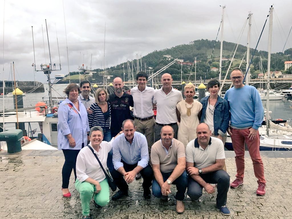 EntzuixuLekitto's tweet photo. #Entzuixu! Gaur gure artian izan dogu @urementeria! #Lekeitio'ko ta #LeaArtibai'ko proiektuen inguruan berba egiten! #HaziArazi #EkinezEgina https://t.co/pi00206D45