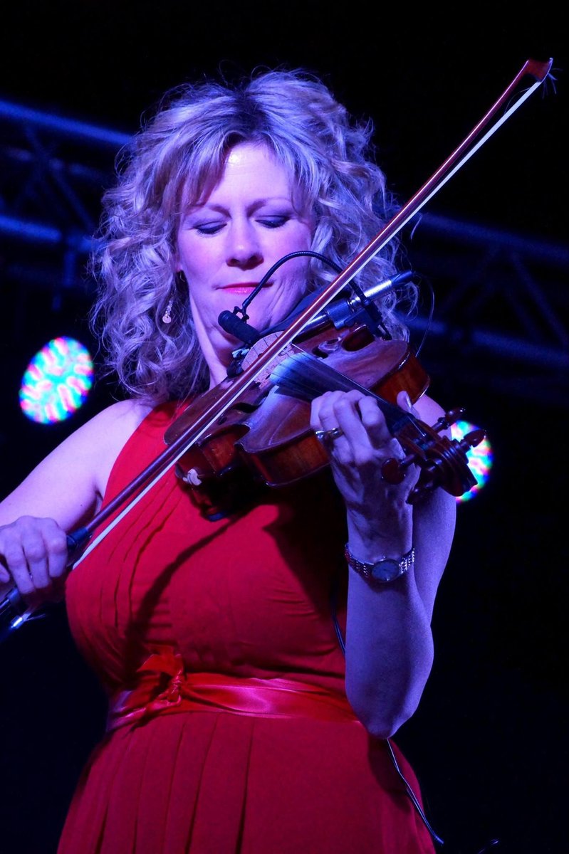 <a href="/NatMacMaster/">Natalie MacMaster</a> + Family #Miramichi Folksong Festival @Miramichiparadi <a href="/DiscMiramichi/">Discover Miramichi</a> <a href="/DTMiramichi/">DowntownS Miramichi</a> @SeeNewBrunswick #959sunfm