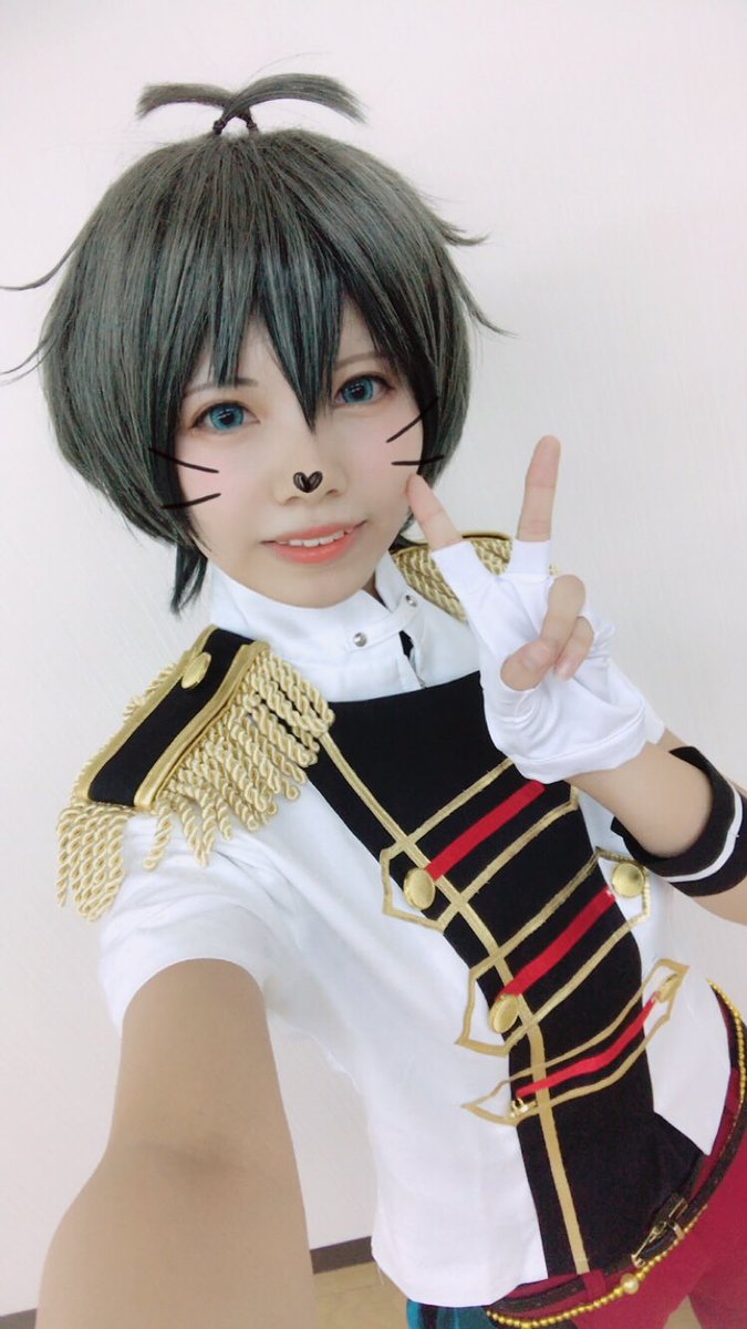 jerry7_fz0z3's tweet photo. 撮影おわった〜😊💫
全員が推しで踊るっていう🤣
ツーショ撮って思ったけどやっぱり白年中かわいいね！！？？
今日の長月はバブみ低め👶(当社比) https://t.co/QFkubHyHFe