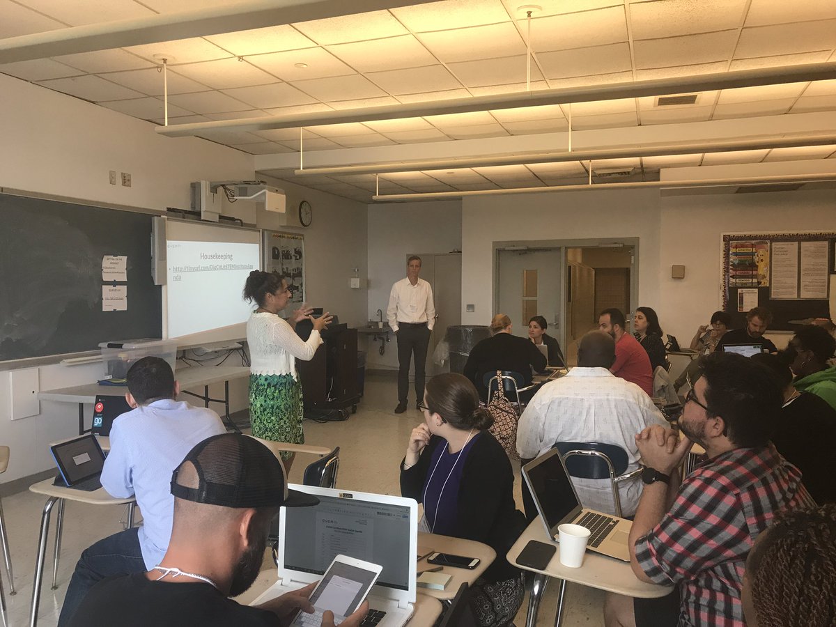 eileen_lennon's tweet photo. @InnovativeEdu welcoming Teachers to the @EverFi @CommonSenseEd Certification Course. #NYCSchoolsSTEM https://t.co/4ltB8G7Bh2