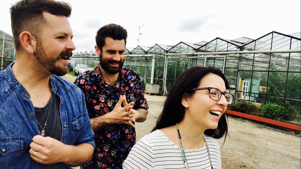 EllenMaryGarden's tweet photo. Super afternoon out &amp; about with @mr_plantgeek @SkinnyJeanGard hanging out with @NurturedInNflk @NorfolkOliveCo 😀 https://t.co/UnXNMDc23F