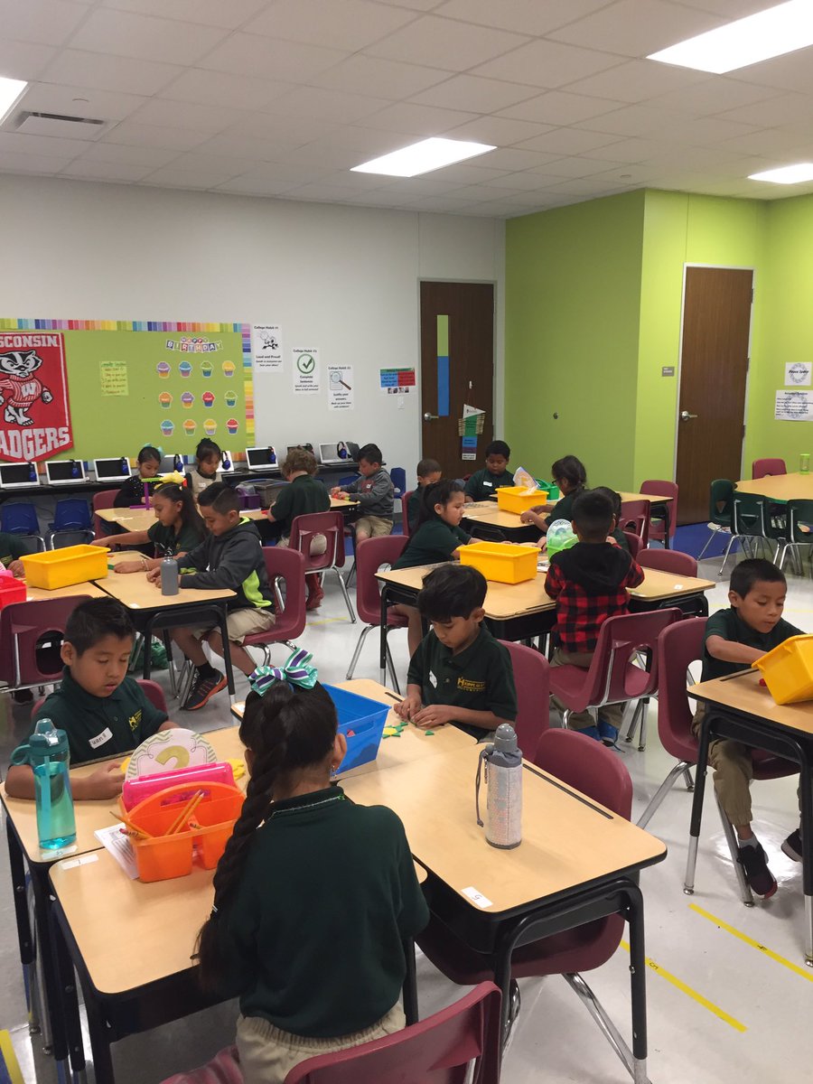 ThodeAshley's tweet photo. First day of workplaces = success!! #kacd @kellycdoyle @ampatterson27 https://t.co/4dtntuc1rA