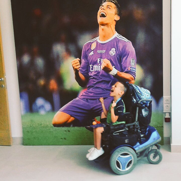 Jane Velkovski from Skopje 🇲🇰 9 years old and lives with the condition SMA. Also happens to be a BIG @cristiano fan 😃💪#Respect  #SuperCup