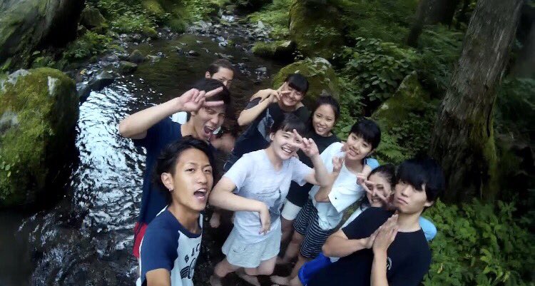 akkun69696's tweet photo. 森の中のログハウス楽しかったね🏡
鍋もたこ焼きも美味しかったね🐙🍲
またみんなで行こうね...🤗🍖 https://t.co/x9oNfmpxfq