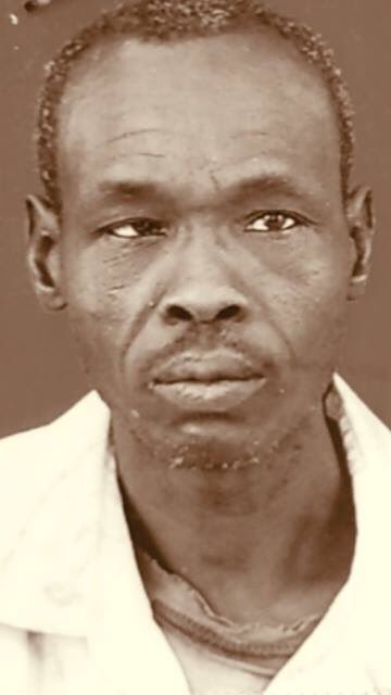 ألف رحمة نور العم جمعة، العامل بكافتريا أنتنيه، ستفتقد الأماكن قهوتك الجميلة.
لك الرحمة يا نقي السريرة.