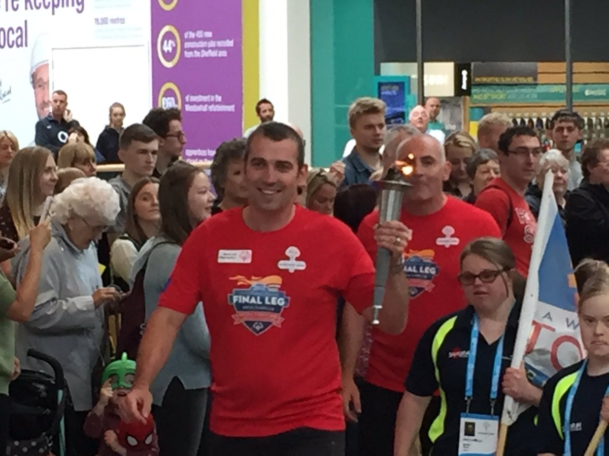 SYP_Events_Ops's tweet photo. Amazing #letr at #meadowhall today. Fantastic support for @SOGreatBritain .. great to have @SYPDavidHartley with us #syptweet https://t.co/IC7dSegjeA