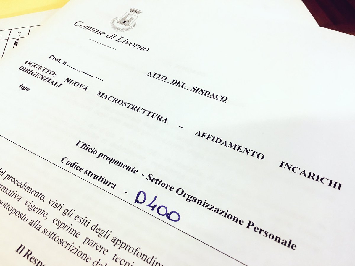 nogarin's tweet image. Ho firmato i nuovi incarichi dirigenziali. La macchina comunale è pronta a cambiare marcia e rispondere al meglio ai bisogni dei livornesi