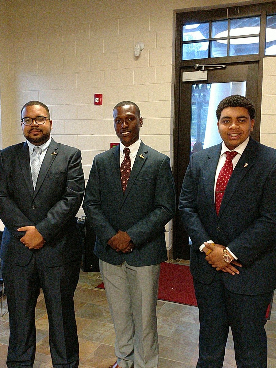 WestlawnTCS's tweet photo. Our greeters are coming as well. #wewin https://t.co/RC2u7JnWHE