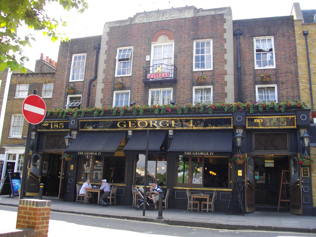 theshiningmind's tweet photo. If you could learn a new skill or hobby with a glass at your local pub, what would it be? #onlyinchiswick https://t.co/nFiecpfwzR https://t.co/B3kQvxF618