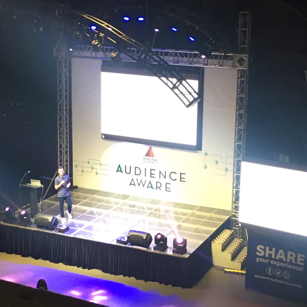 jessellev's tweet photo. Today in photos! Summit Media Digicon! π #SummitAudienceAware https://t.co/cnVWatgSwV