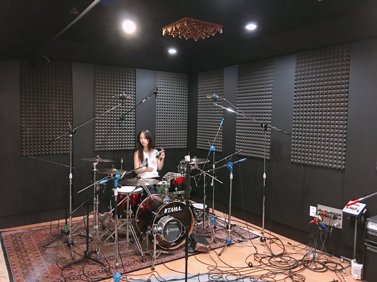 bandlaybricks's tweet photo. [녹음] 
레이브릭스가 드디어 역사적 첫걸음을 내딛었습니다.
과연 어떤 곡들이 수록될까요?!

처음 접한 몰스튜디오 정말 최고입니다!

#지켜보고있다_레이브릭스
#keepeyes_on_laybricks
#Molstudio https://t.co/4G6EjqnARv