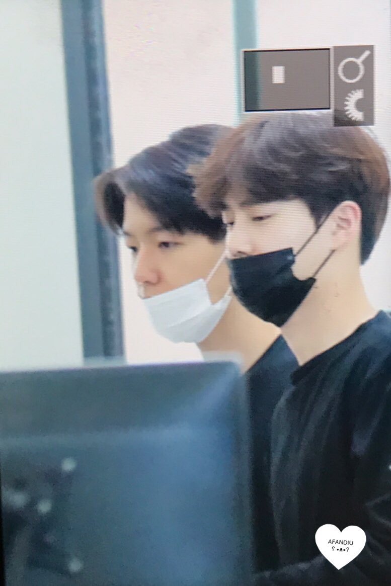 junbaek_bot's tweet photo. #준백 https://t.co/BkwXgGkxQt