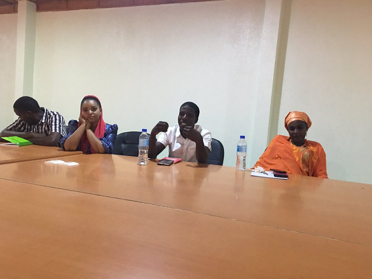 Fatiskira's tweet photo. Youth in Niger are operating as Network to Prevent and Counter Violent Extremism in the #Lakechad #Reflectionmeeting #SFCG https://t.co/IQEwd0tfHg