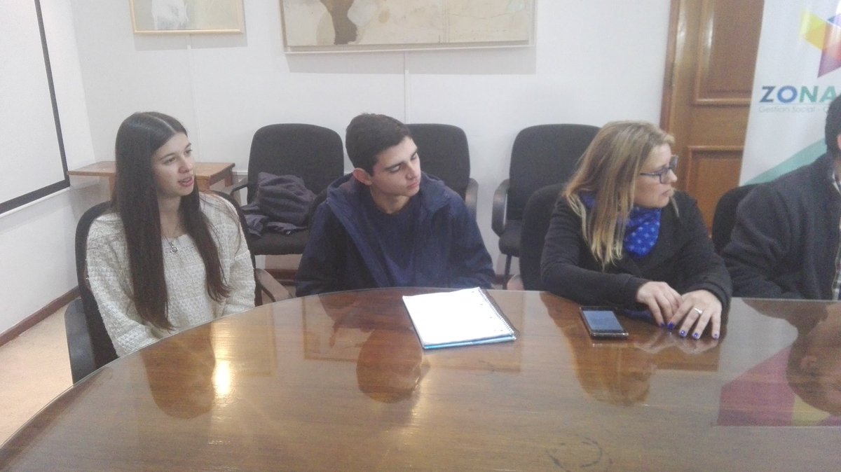 Rodri964's tweet photo. Diversas instituciones del departamento presentaron el día internacional de la juventud a celebrarse en Melo. https://t.co/xt0CaiaGVc