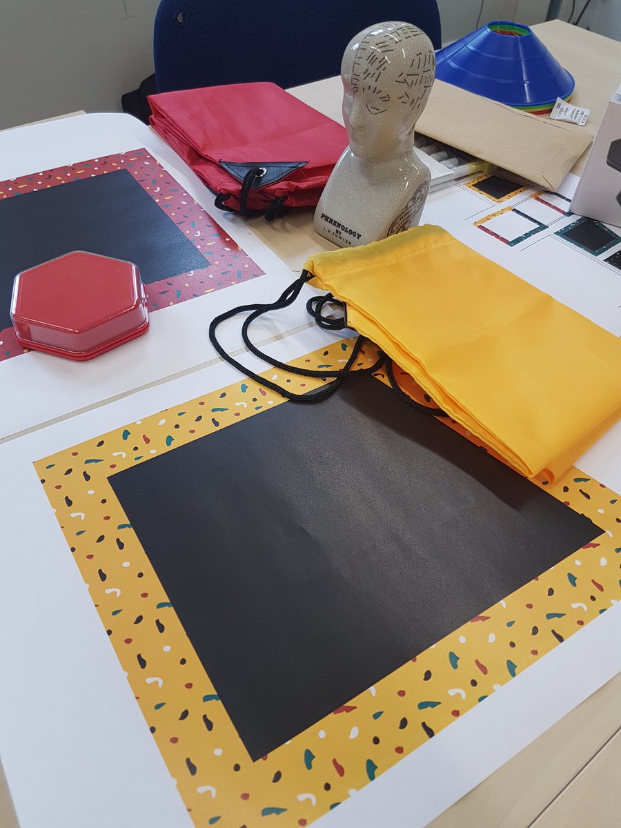 creativecourtuk's tweet image. Today our creative team are planning #Learning sessions including #ObjectHandling for our new #Outreach project