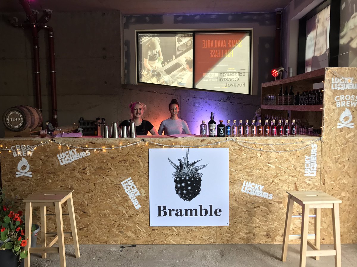 KaikoTulloch's tweet photo. Tiny people behind huge @BrambleBar x #EdinburghCocktailFestival at @NewWaverley ! Come visit us for #cocktails &amp; #LuckyLiqueurs 🍸🍹 https://t.co/hEMvfncCwi