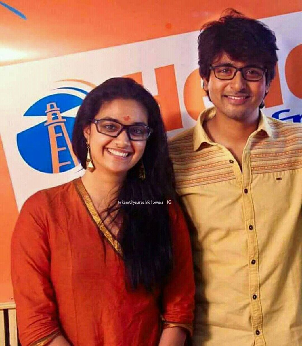 Follow_Keerthy's tweet photo. @KeerthyOfficial Sis & @Siva_Kartikeyan anna at #hello #fm for #remo #promotion
#keerthysuresh #keerthy #kitty #keesuma https://t.co/HWRs23HRX3