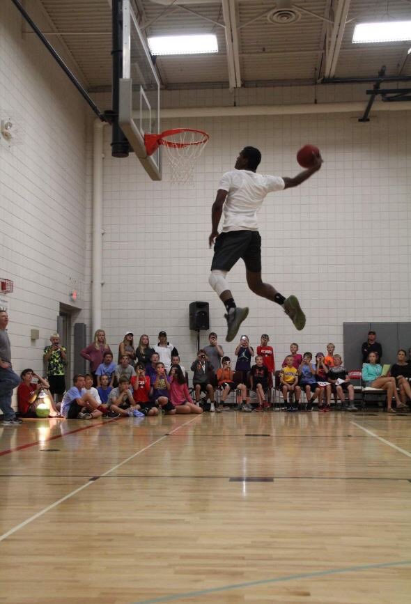 NickleDickleBB's tweet photo. Nickle Dickle Dunk Champs:
2013: @MuhneyyChief_12  
2014: @johnwarren_3
2015: @myleshanson4  
2016: @AaronAtrainGill 
2017? https://t.co/8BiYryQbzQ
