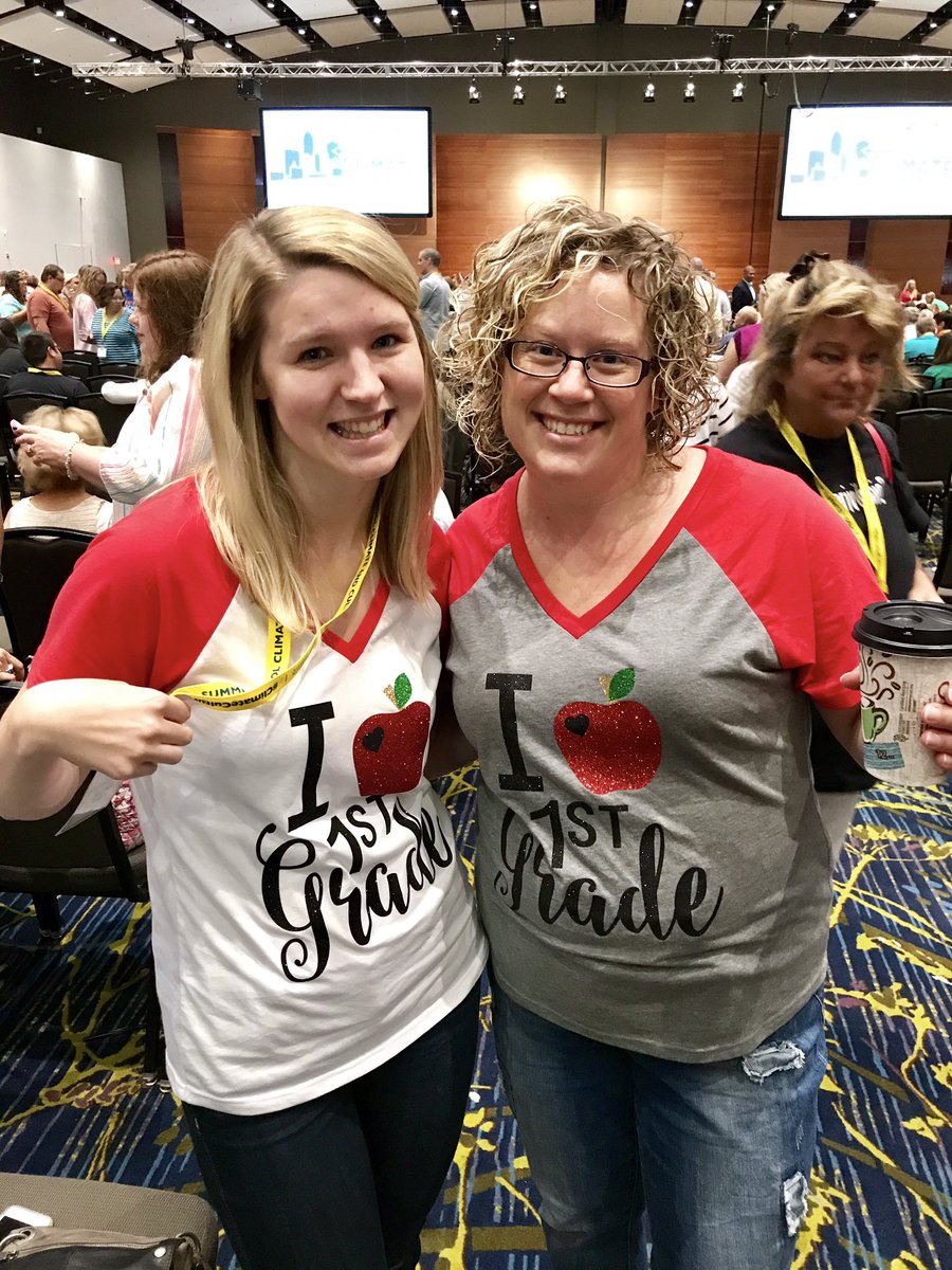 MrsNicholCoach's tweet photo. @wrightdmps's 1st grade team is ready for another great day of learning at #ClimateCulture! https://t.co/KsOHPQbrYz