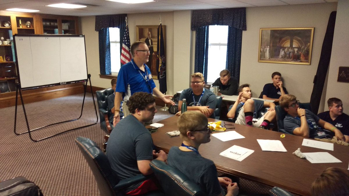 DeMolayKeyMan's tweet photo. "Dad" White is sharing Allentown Chapter's Facebook page as part of his lecture on Social Media. #KeyManU17 #BeTweetin https://t.co/btTk0eakii