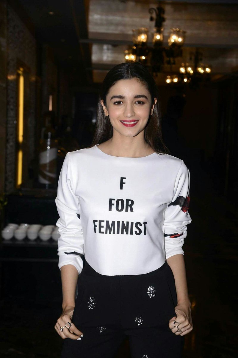 techlyricss's tweet photo. Feminist #AliaBhatt https://t.co/uGCIlBfnlA
