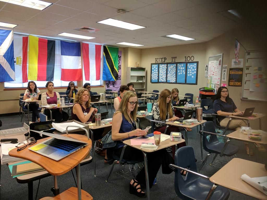 mathcoordlz's tweet photo. New int math T's learning Twitter from @SoozLTC https://t.co/fej8CJWrOe