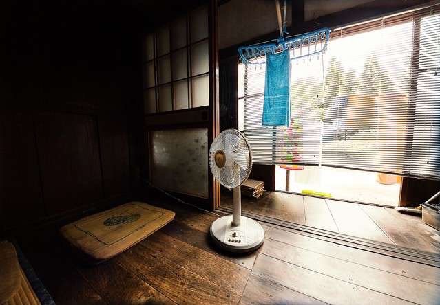 dearestlove2013's tweet photo. 「帰省あるある」がなんだか切ない… 「自分の部屋が物置に」「親が小さく思える」 https://t.co/b4YrvaK5Y5 https://t.co/Q5iulf1Ihg