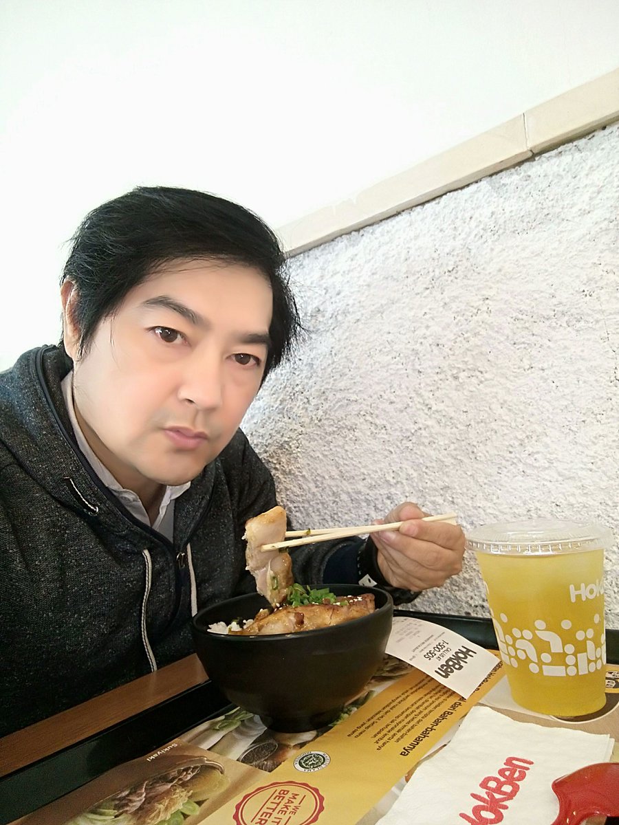 Yenmantoo's tweet photo. Tori Don Original Chicken Steak @HokBen @alfathhlm #hokben #hokbentokyobowl #tokyo #promo #trip #tokyotower https://t.co/a5t8efYGoH