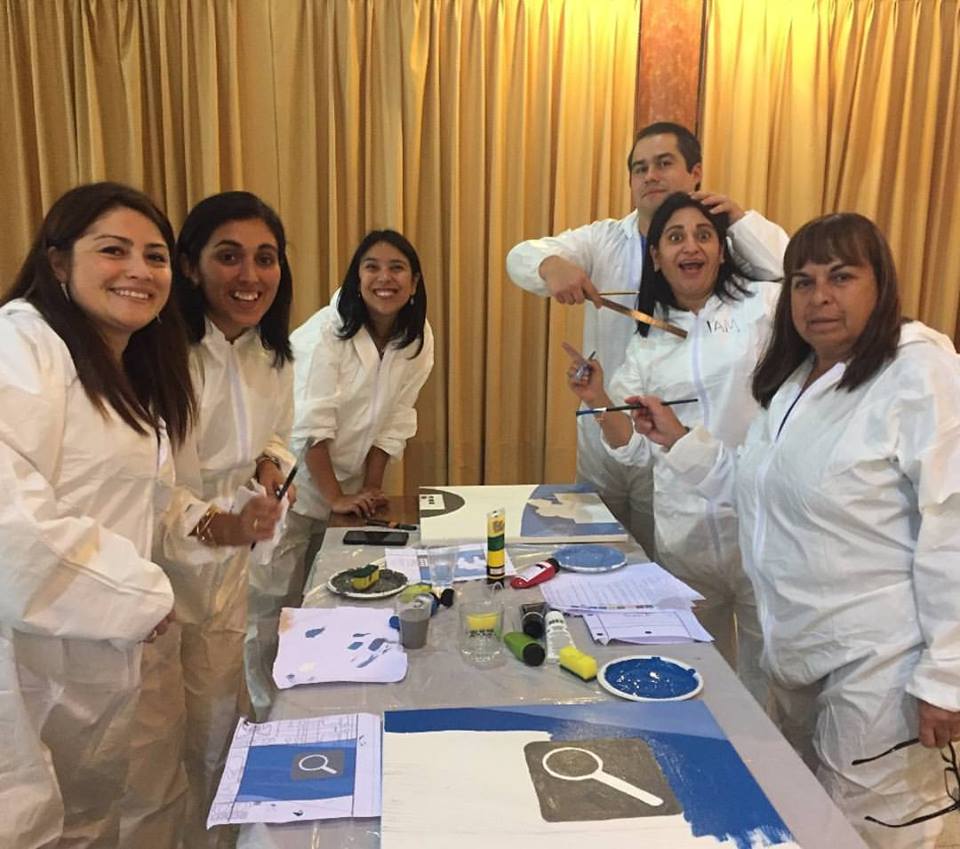 CatalystChile's tweet photo. Los días son más entretenidos cuando nuestro equipo apaña y así, todo es más fácil. ¡Aguante el #teambuilding felicitaciones a @BancoEstado! https://t.co/ShJ1MnFu41