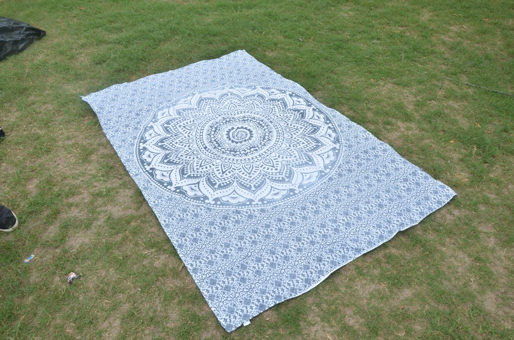 RoomyDeal's tweet photo. Ombre Tapestry Bohemian Bed Cover Twin Bedding Blanket Indian Mandala Bedspread* @RoomyDeal @eBayAU Buy: https://t.co/0hWgU7LrVR https://t.co/SeYokzIGyt