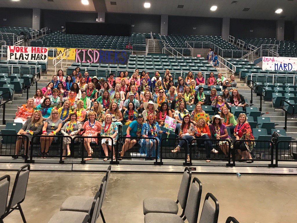 BHEHuskies's tweet photo. #BHEhuskies Alohalland!!!!! Ready for the 2017-2018 kickoff with @KatyISDSupt https://t.co/lGJQDKKaZS