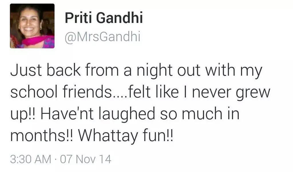 Ashish_1905's tweet photo. Dear BJP
तुम खेलो तो क्रिकेट मैच और जनता खेले तो गिल्ली डंडा?
दम है तो अपनी पार्टी की aunties को भी ये ज्ञान दो न😆😂👇
#NoLawForVVIPStalker https://t.co/lqo0grK6iR