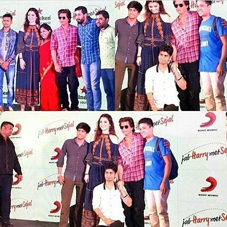 tugcexxk's tweet photo. Jab Harry Met Sejal Promotions 💍 @AnushkaSharma @iamsrk #anushkasharma #shahrukhkhan #JabHarryMetSejal #bollywood #bollywoodactor https://t.co/y6kr9xnt44